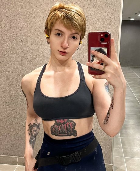 Akemy Sama star nudes gallery