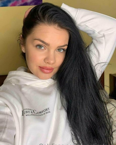 angelicalena model nice pic