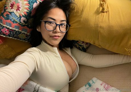 andiipoops adult model pictures