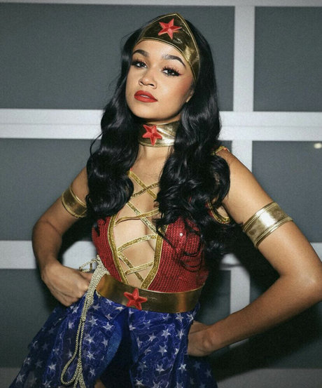 Madison Bailey sexy actress archive