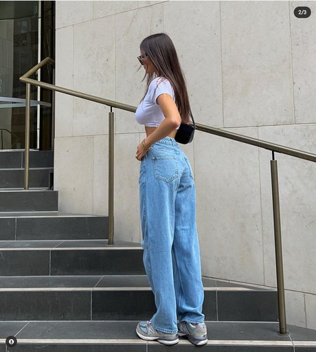 Ella Cervetto star free picture