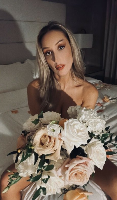 DJMissShelton pornstar sex image