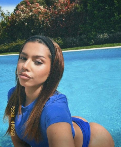 laurgmzz hot actress gallery