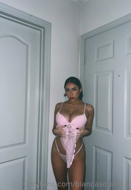 Bianca Sotelo pretty model picture