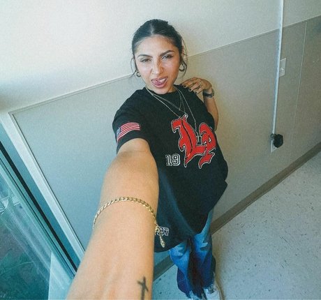 Alondra Delgado adult model galleries