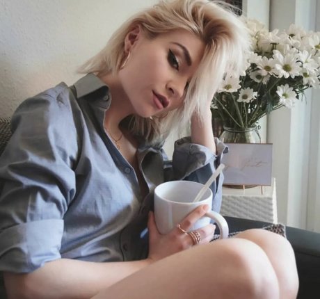 bgkatja exclusive model pics