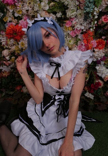 Busy B ASMR perfect actress photo