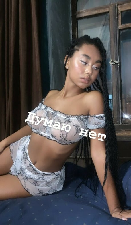 Elizabeth Anorue high quality pornstar image