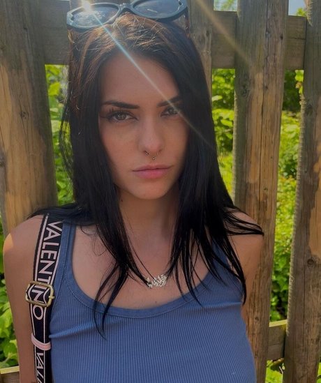 Olivia Forsbrook star hot img