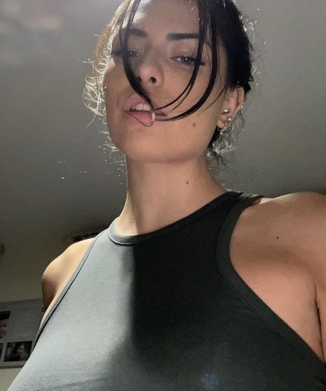 Olivia Forsbrook model pretty archive