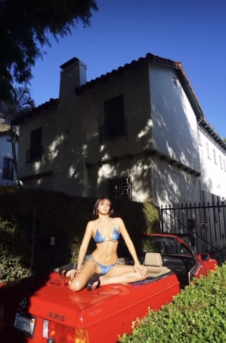 Luna Blaise free model gallery