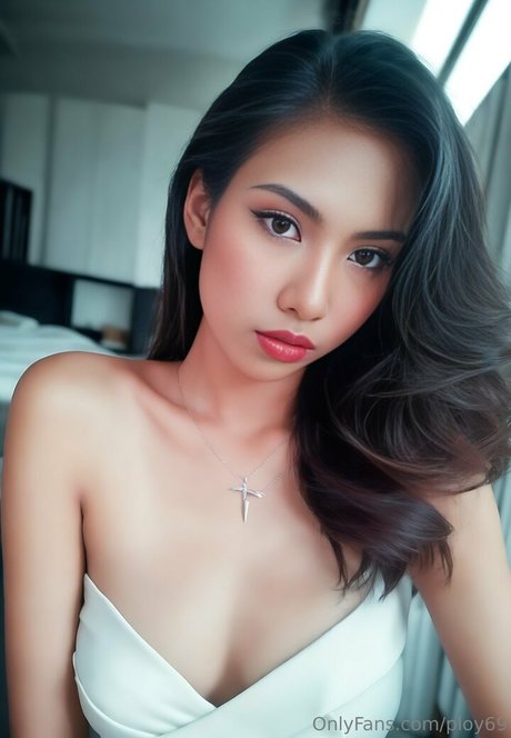 ploy69 sexy model pictures