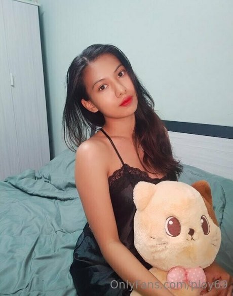 ploy69 sexy star galleries