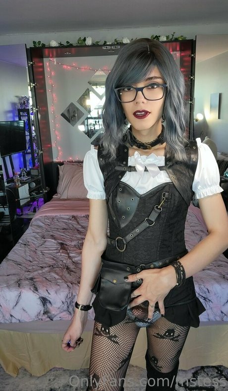 Mstess best actress pictures