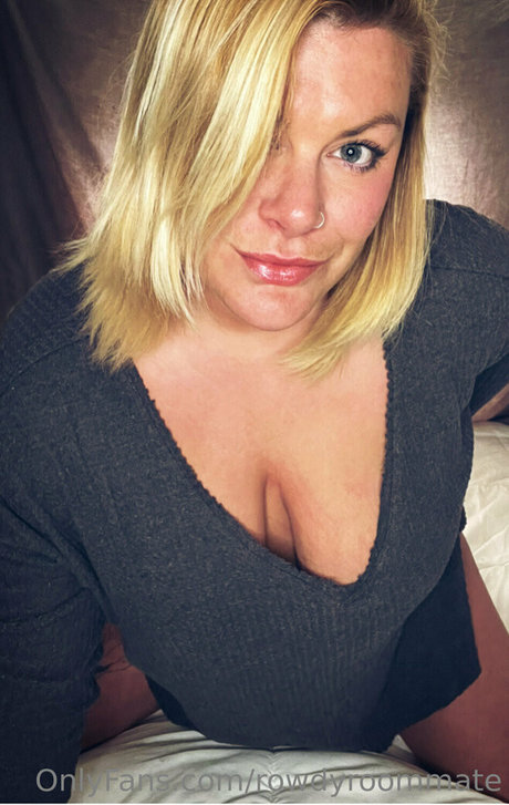 rowdyroommate sex model archive