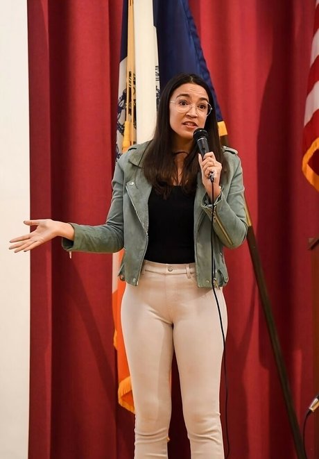 Alexandria Ocasio Cortez star pretty galleries