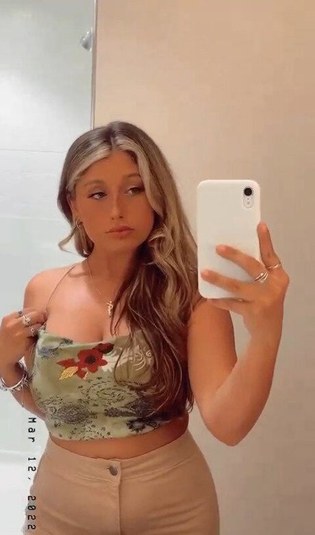 pharmacist onlyfans hd photo