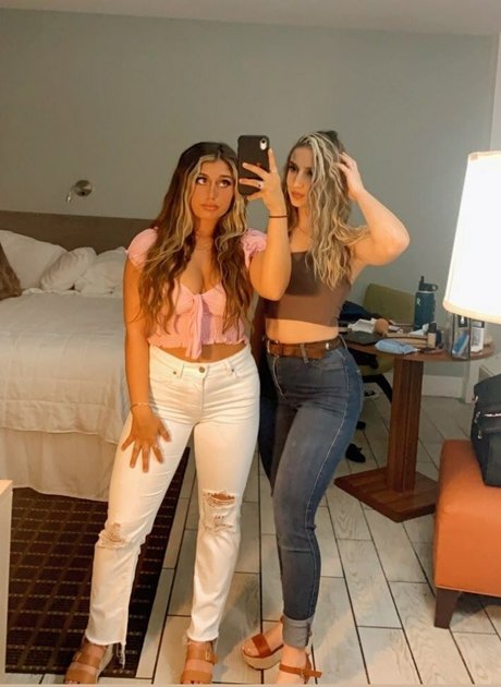 Julia Olivia model free gallery