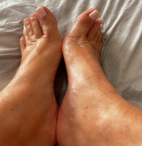 Kayla Kiwi Profile pic