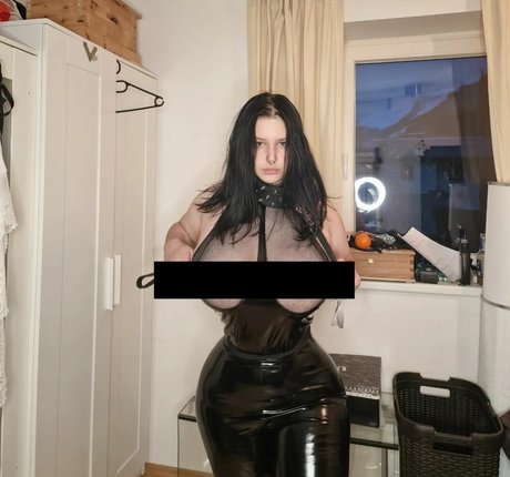 thethreeheadedsnake star images