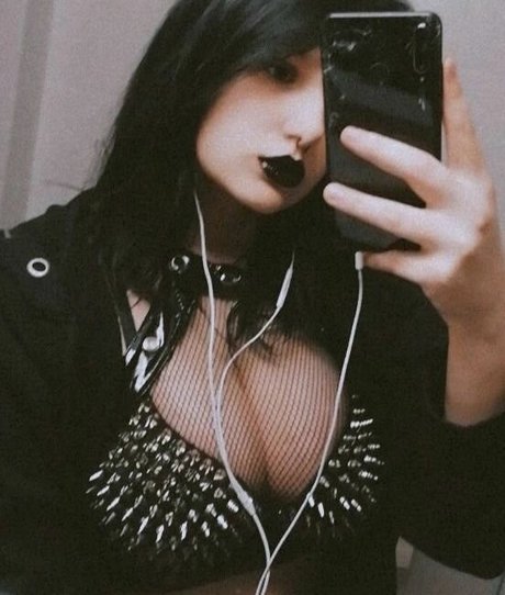 thethreeheadedsnake pornstar sexy photo