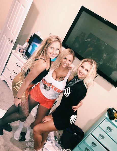 McKenna DeMoe star art img