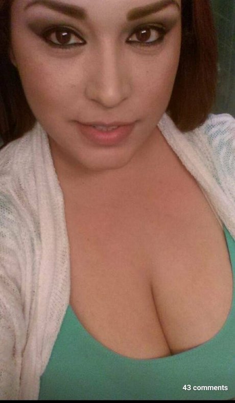 E Casey sexy actress img