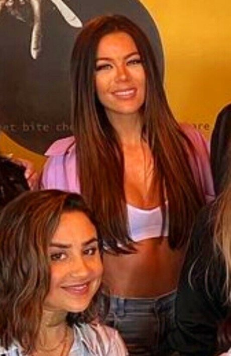 Jackie Redmond hd actress image