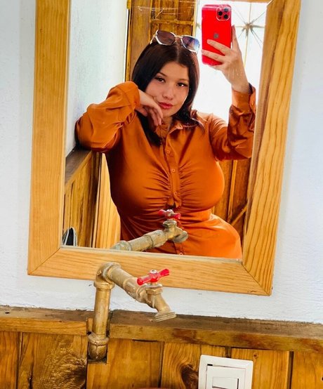 Paulina Davila erotic star pic