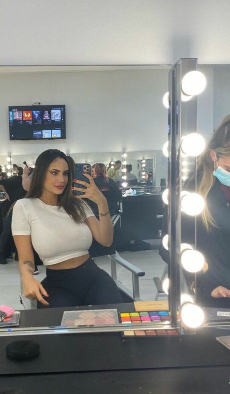 Sannatorr pornstar hot photos