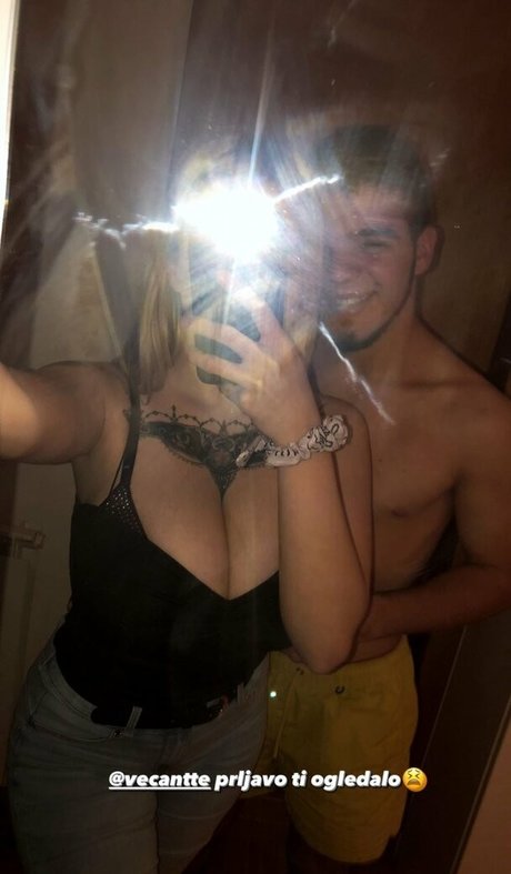 suzizvonar pornstar naked photo