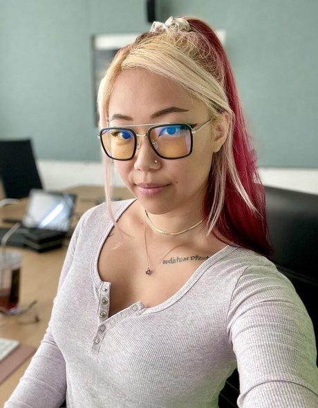 Stella Chung adult star photo