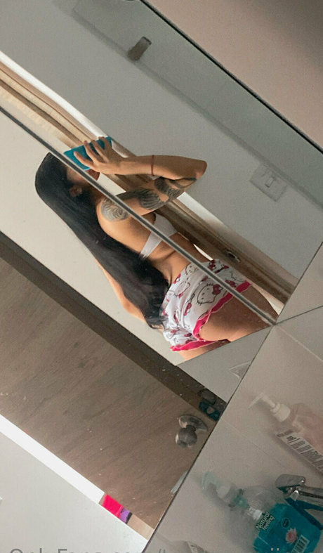 tatianamujicaa pornstar beautiful photo