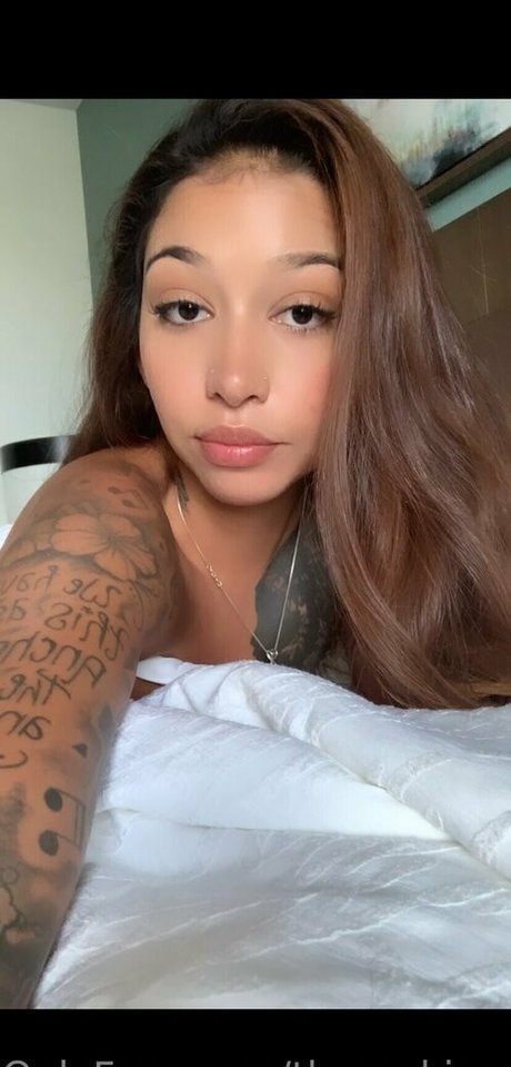 thereal jazsmin star top img