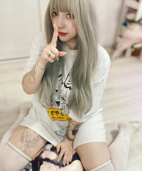 girl onlyfans sexy photo