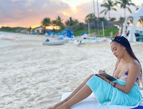 Andy Allo pornographic actress photo