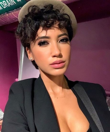 Andy Allo star free picture