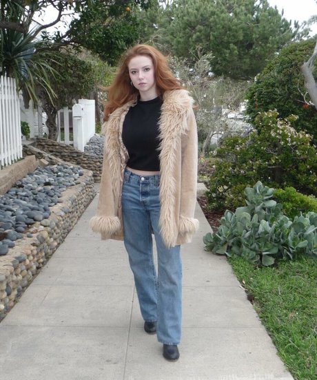 Francesca Capaldi model pretty photos