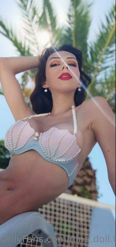nina doll ts naked model photo