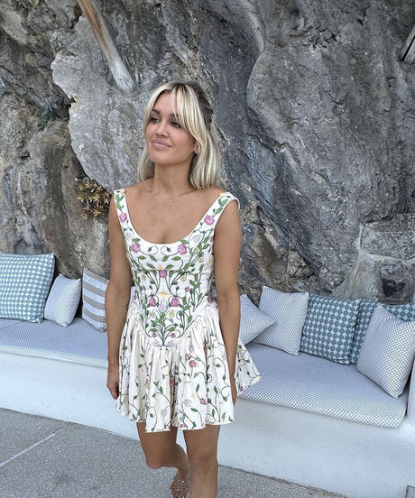 Ashley Roberts star nudes gallery