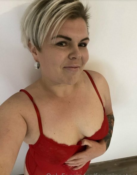 freeninastar Profile pic