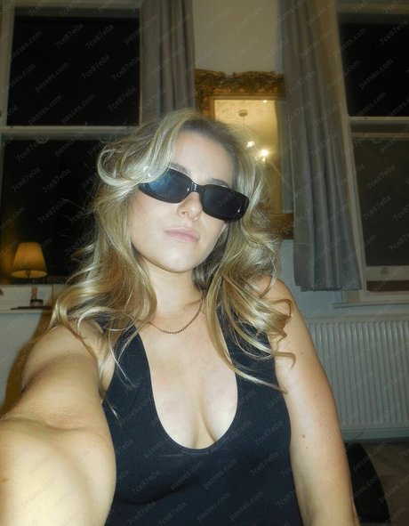 Shannon Langdon porn model archive