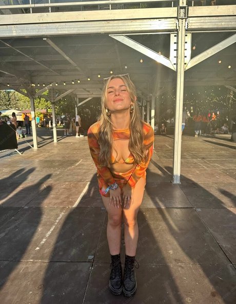 Shannon Langdon xxx model galleries