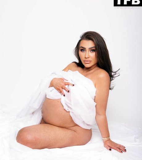Lauren Goodger hd pornstar galleries