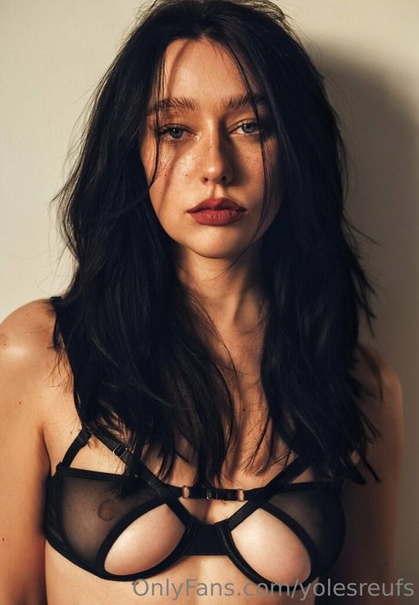 yolesreufs hd actress gallery