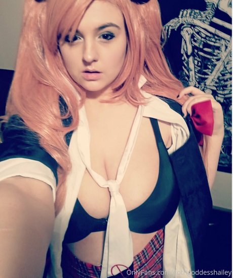 gothgoddesshailey art model picture