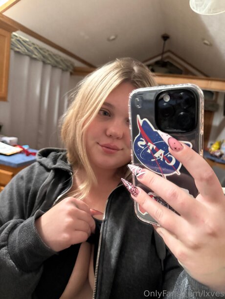 Lxves pornstar nudes images