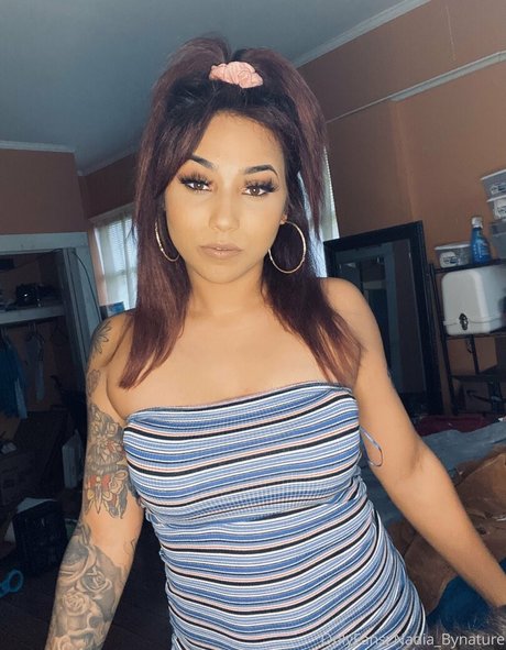 nadia bynature beautiful model pic