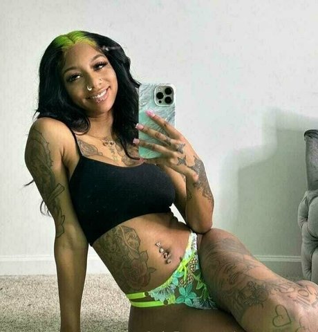 trapsweetyy model nudes images