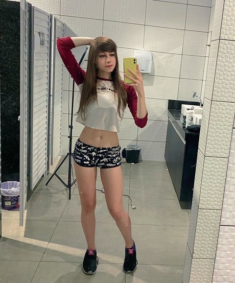 Sayuri Mattar adult actress pics